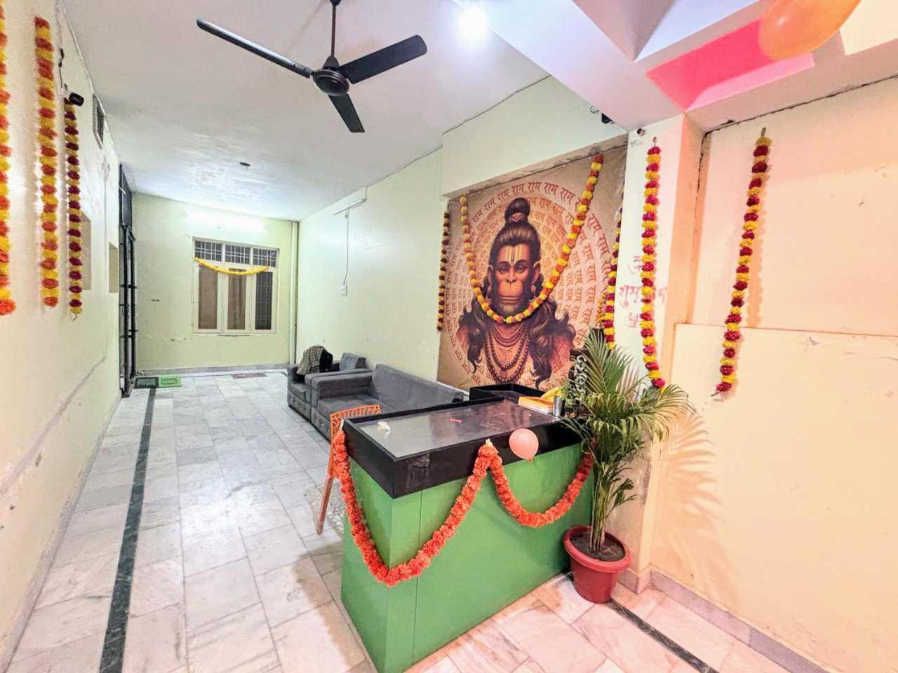 Hotel O Mahaveer Palace 3*
